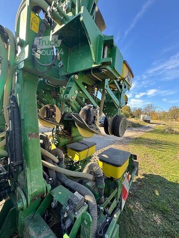 Tarkkuuskylvökone John Deere 1725NT+FT180