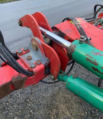 Aratro Kverneland PB 100 7 Schar