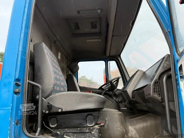 Tracteur routier standard MERCEDES-BENZ SK 2631 V6 6X4 Tractor-unit Spring/Spring Manual