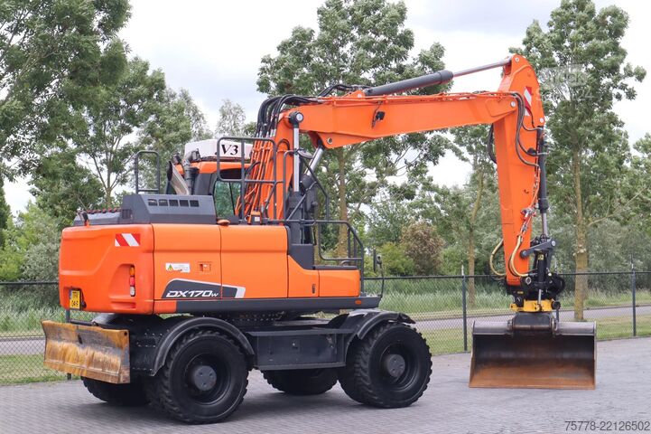 Escavatore gommato Doosan DX170W-5 | DX 170 W-5 | TILT ROTATOR | BUCKET |...