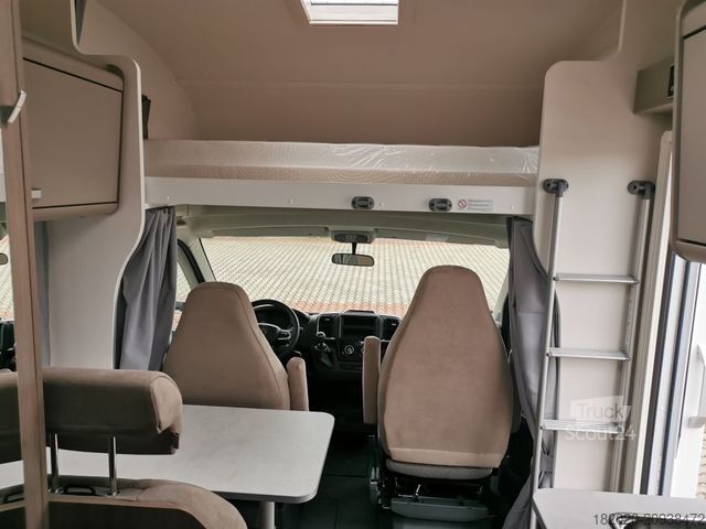 Autocaravana con alcoba CARADO A 132 PRO (45) SAT, Navi, Alufelgen