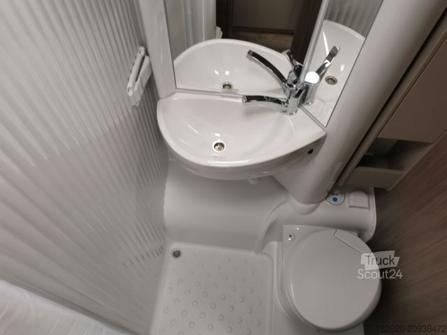 Autocaravana con alcoba CARADO A 132 PRO (45) SAT, Navi, Alufelgen