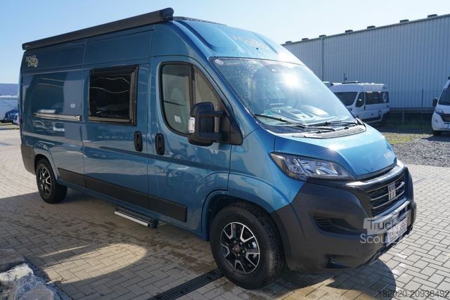 Asuntoauto ROADCAR R 600 (52) AHK, Markise