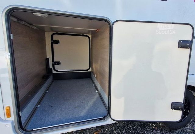 Teilintegriertes Wohnmobil BÜRSTNER Lineo T 690 G (55) SAT+TV, 155 PS Autom.