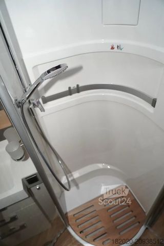 Integrovaný obytný vůz HYMER/ERIBA B-Klasse ML I 880 UVP 234.975 ¤