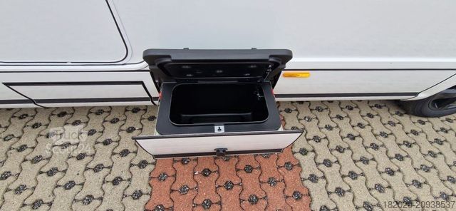 Halvintegreret autocamper NIESMANN+BISCHOFF iSMOVE 6.9 E AUTOMATIK,NAVI,HUBBETT,SAT/TV