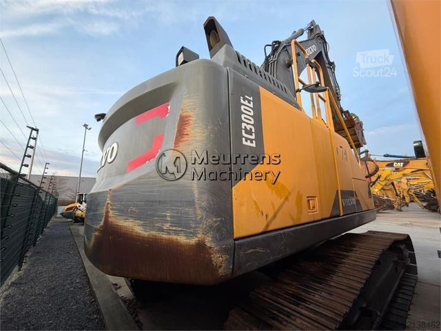 Excavatrice à chaînes VOLVO EC300EL