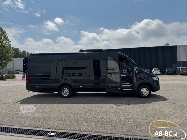 Autocar MERCEDES-BENZ 519 STORM 21 SITZE GROSSEN KOFFER