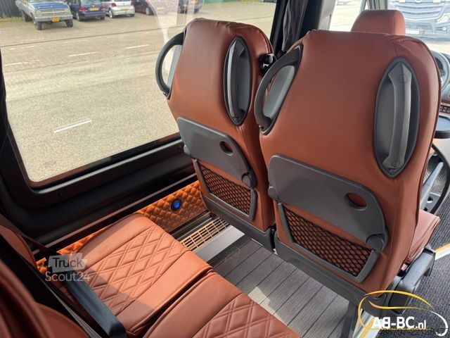 Autocar MERCEDES-BENZ 519 STORM 21 SITZE GROSSEN KOFFER