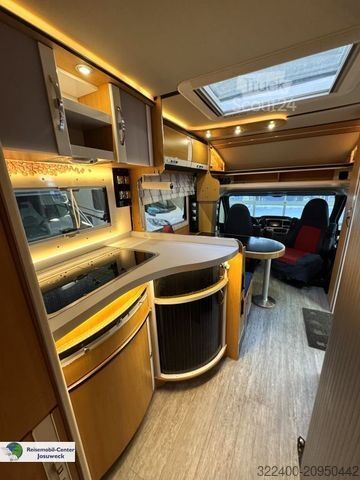 Daļēji integrēta kemperis LMC Liberty 708 G Individual