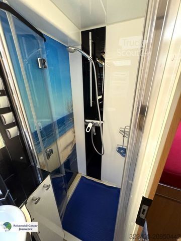 Daļēji integrēta kemperis LMC Liberty 708 G Individual