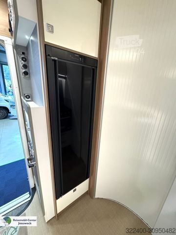 Caravana semiintegrada BÜRSTNER Lyseo TD 594 Harmony Line Winter-Komfort Paket