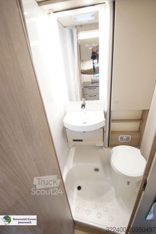 Autorulotă semi-integrată BÜRSTNER Lineo T 620 G Winter Paket