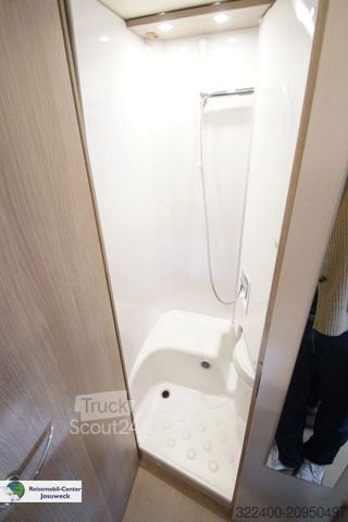 Autorulotă semi-integrată BÜRSTNER Lineo T 620 G Winter Paket