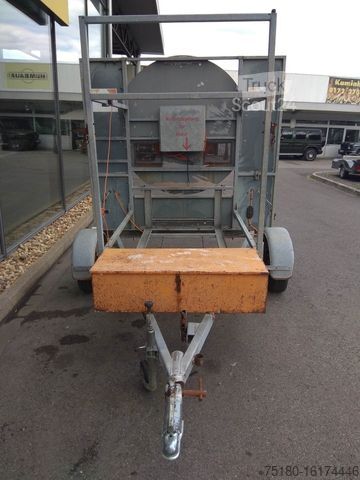 Pótkocsi AVS Verkehrsleittafel Baustellenanhänger 750kg