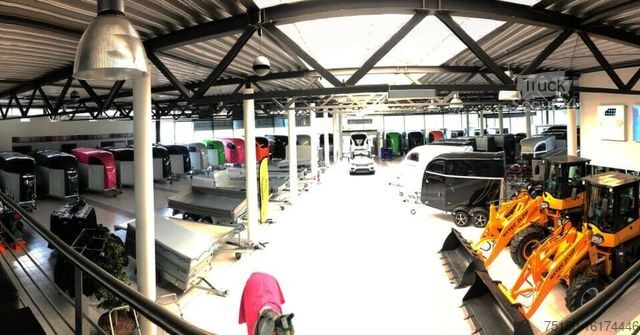 Pótkocsi  AVS Verkehrsleittafel Baustellenanhänger 750kg