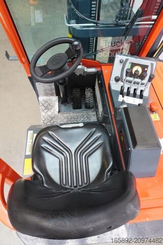 Négyirányú targoncát Combilift CBE3000