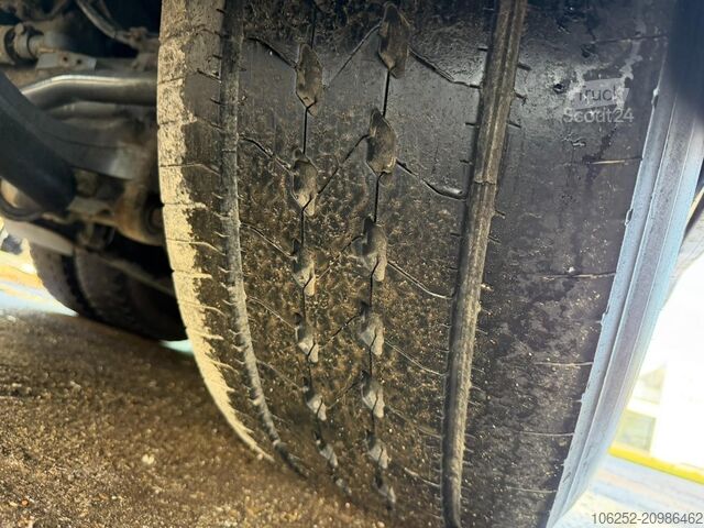 Plateforme de chargement ouverte Volvo FH 420 8x4 TRIDEM PRITSCHE + KRAN HIAB ROLLER 1...