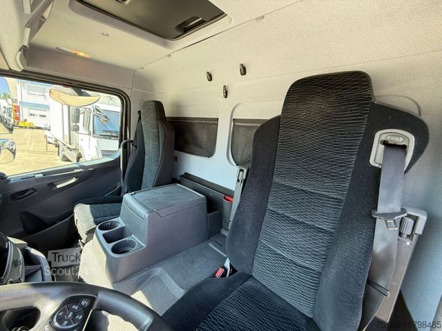 Skåpbil MERCEDES-BENZ ATEGO 818 L Koffer 5,30 m LBW 1 to.*Seitentür