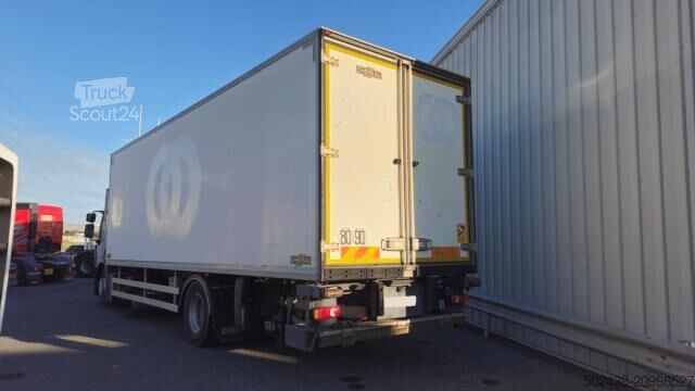 Refrigerated truck Renault Premium 270 DXI