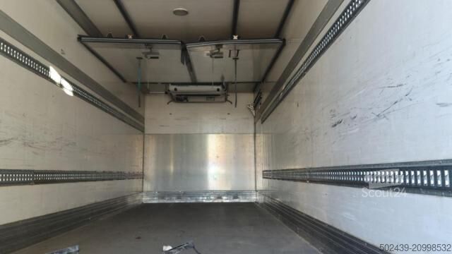 Refrigerated truck Renault Premium 270 DXI