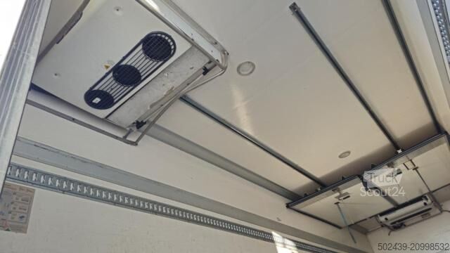 Refrigerated truck Renault Premium 270 DXI