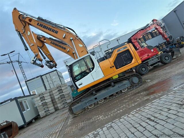 Rupsgraver LIEBHERR R930