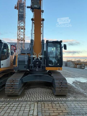 Rupsgraver LIEBHERR R930