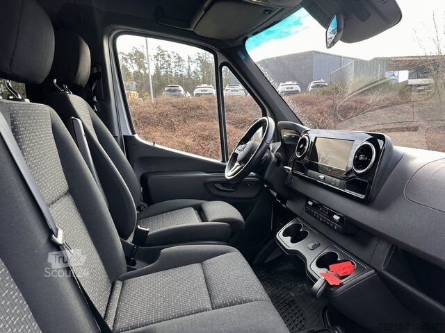 Minibus MERCEDES-BENZ Sprinter 317 CDI TourerStandard+360Kam+Distronic