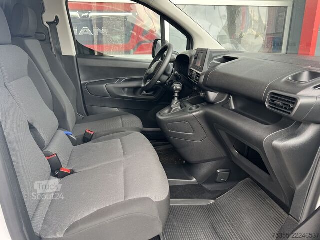 Fourgon tôlé CITROEN Berlingo Club XL L2 Klima Tempomat 3-SitzeParktr