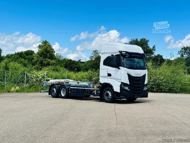 Camion porte-caisses amovibles IVECO AS260S46Y/FS CM CNG