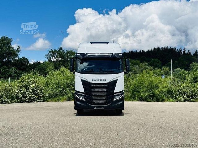 Camion porte-caisses amovibles IVECO AS260S46Y/FS CM CNG