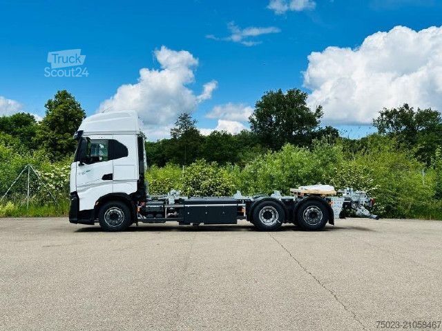 Camion porte-caisses amovibles IVECO AS260S46Y/FS CM CNG