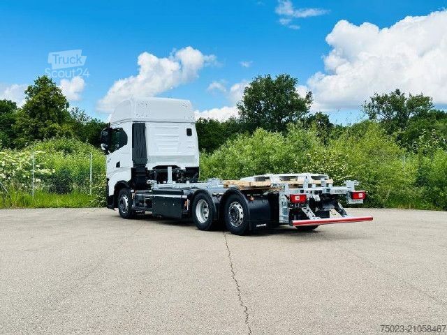 Camion porte-caisses amovibles IVECO AS260S46Y/FS CM CNG
