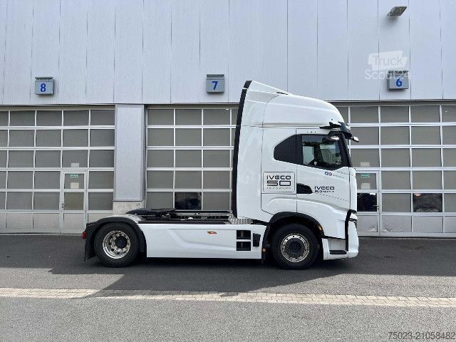Tracteur routier standard IVECO AS440S50T/FP