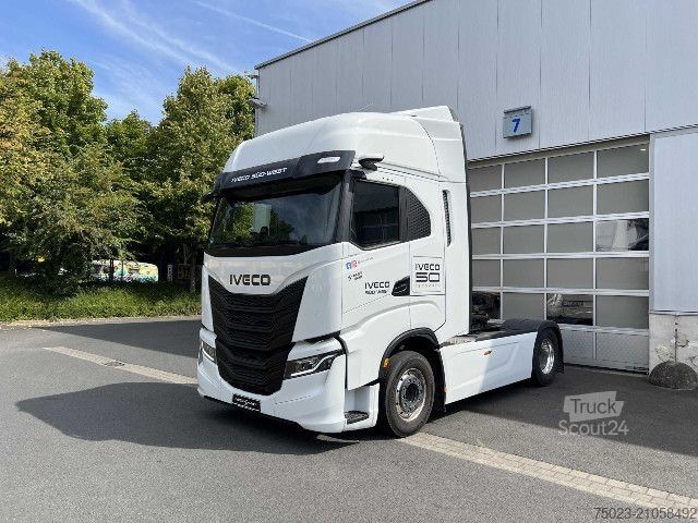 Tracteur routier standard IVECO AS440S50T/FP