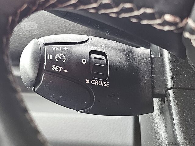 Aukšto stogo universalas PEUGEOT E-EXPERT L2 75kWH 330Km WLTP