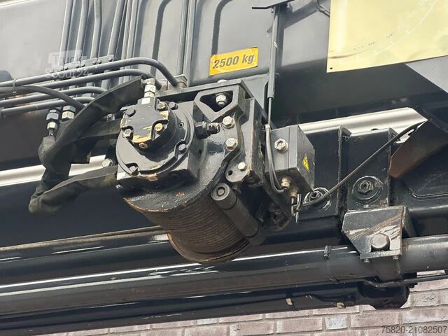 Crane truck Mercedes-Benz Axor 3243 8X4 BB + MKG HMK 350  + JIB MONTAGEKR...