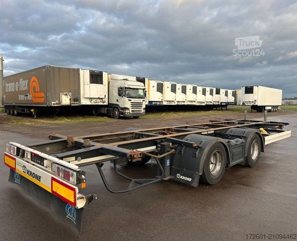 Напівпричіп зі змінним шасі KRONE ZZ / Jumbo 7,82/ Tandem / Zwillingsbereift 17,5/