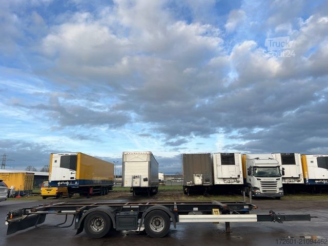 Напівпричіп зі змінним шасі KRONE ZZ / Jumbo 7,82/ Tandem / Zwillingsbereift 17,5/