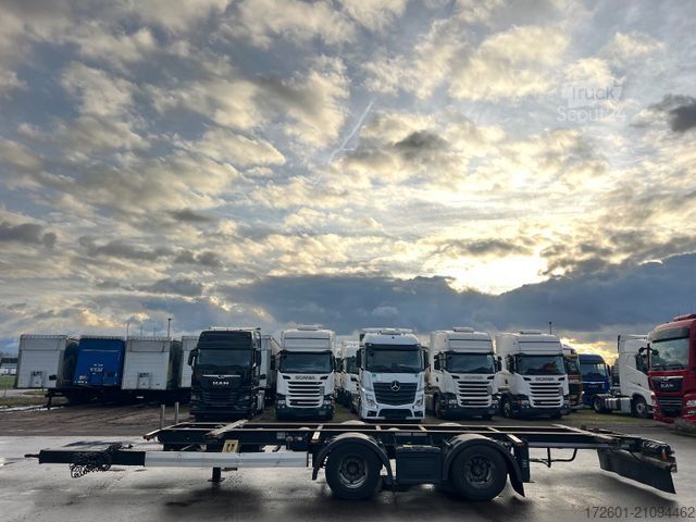 Напівпричіп зі змінним шасі KRONE ZZ / Jumbo 7,82/ Tandem / Zwillingsbereift 17,5/