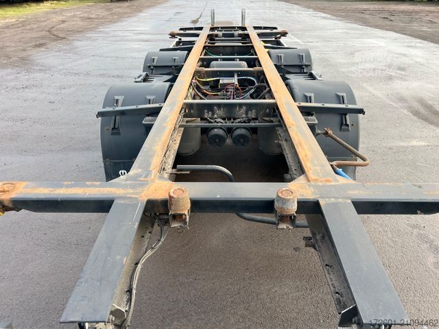 Напівпричіп зі змінним шасі KRONE ZZ / Jumbo 7,82/ Tandem / Zwillingsbereift 17,5/