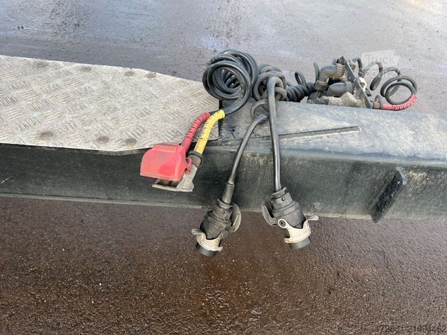 Напівпричіп зі змінним шасі KRONE ZZ / Jumbo 7,82/ Tandem / Zwillingsbereift 17,5/