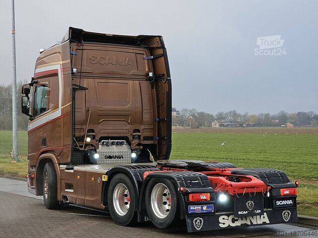 Estándar-SZM SCANIA R580 6X2 NB LED LEATHER