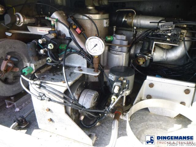 Cisternos MAN TGS 26.320 6X2 RHD fuel tank 20 m3 / 4 comp