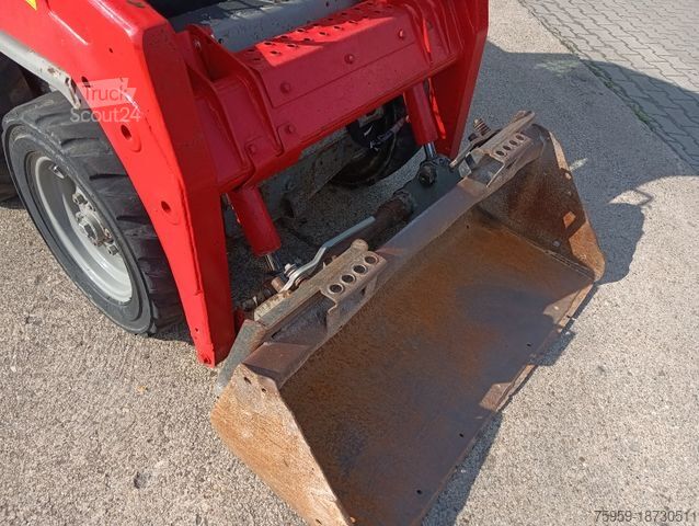 Chargeuse sur pneus BOBCAT Bobcat S 100 Kompaktlader 1.8t. 925h ServiceNeu!