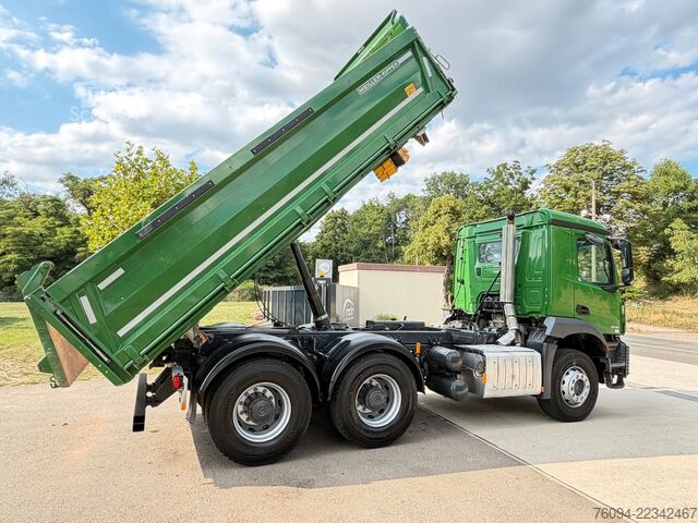 Háromirányú billenő teherautó MERCEDES-BENZ Arocs 2646 6x4 MEILLER Kipper 15TKM AHK