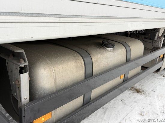 Nákladné auto a príves MERCEDES-BENZ ANTOS 2636 DAZU SCHEUWIMMER. FT1310