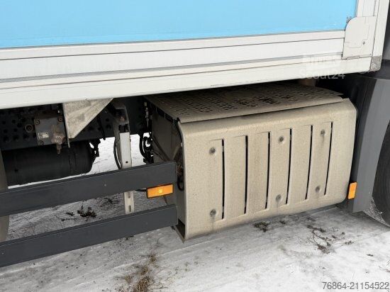 Nákladné auto a príves MERCEDES-BENZ ANTOS 2636 DAZU SCHEUWIMMER. FT1310