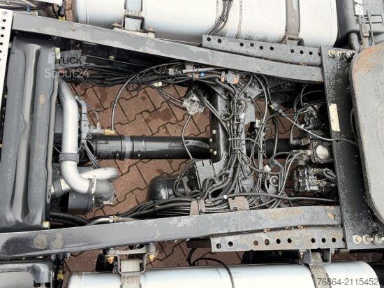 Volumen SZM MAN TGX 18.510 4X2 LOW DECK D2676LF78 RETARDER,